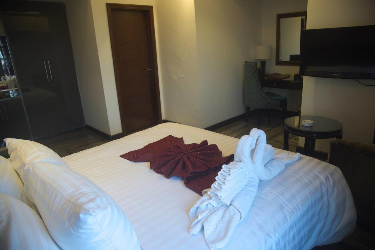 Savoey Hotel Lahore Exterior foto