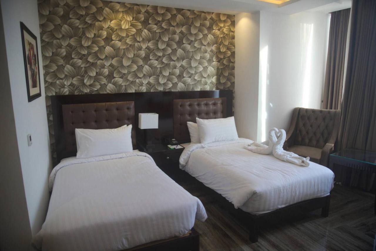 Savoey Hotel Lahore Exterior foto