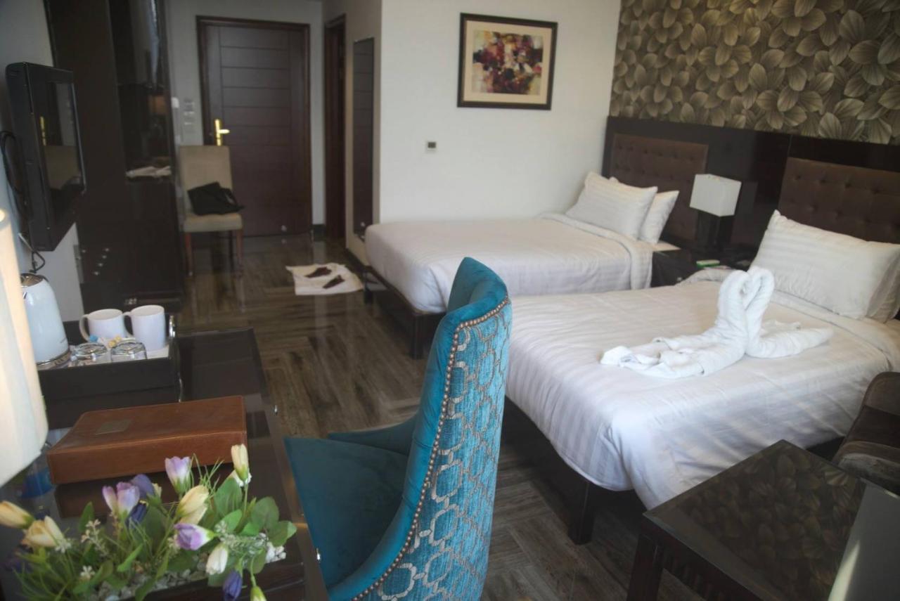 Savoey Hotel Lahore Exterior foto
